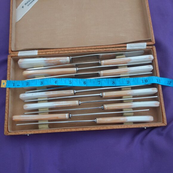 Vintage Set of Twelve(12) F RAVARD ANGLERS Knives with Box - Picture 2 of 8